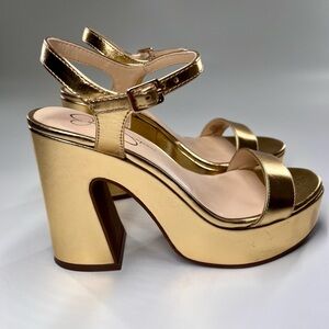 Steve Madden Gold Metallic Platform Block Heel Sandals